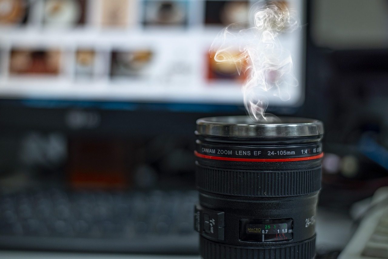 lens-4531510_1280